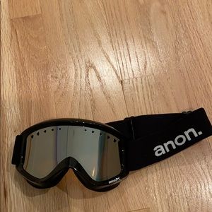 Ski goggles